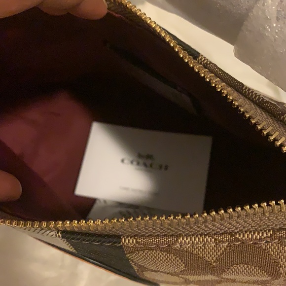 New coach purse - Picture 4 of 5